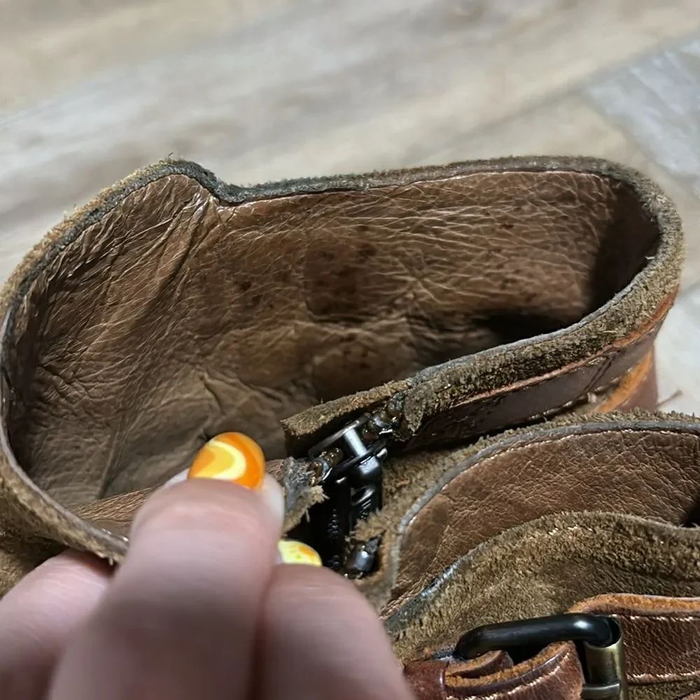 Ugg Volta Booties - Picture 5 of 7